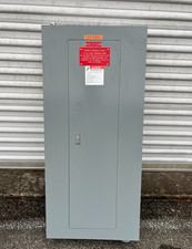 Square D NQOD442L225 panel board in MHC44S 120/208/240VAC w/ breakers