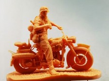 3D Printed 1/72 World War II German Motorcycle Soldiers Unpainted Model NEW
