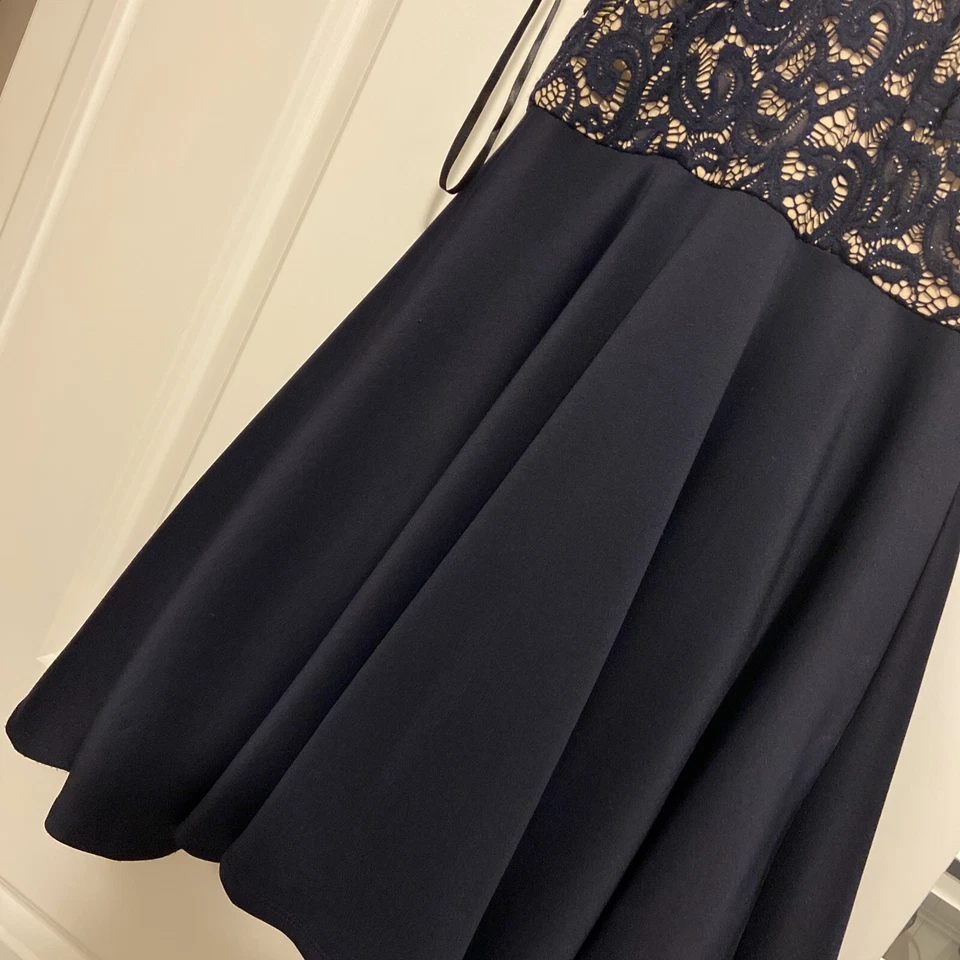 Vestido patinador junior para mujer B. Darlin encaje cuello halter azul marino talla 7/8 regreso a casa Foto 3 de 4