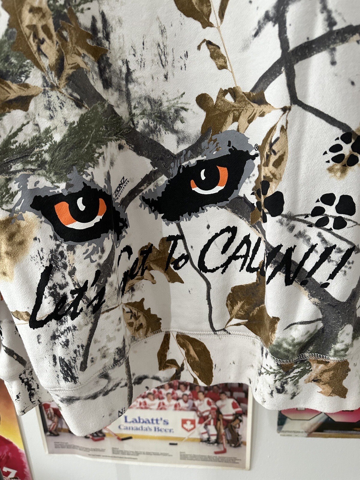 Vintage 2000s Y2K Cabelas Predators Quest Crazy White… Gem