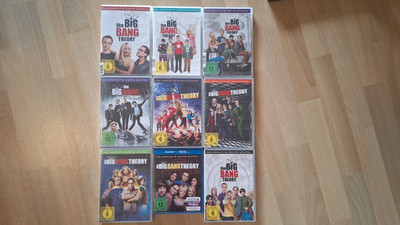 The Big Bang Theory   Staffel 1 9 Komplettbox + Weihnachts-DVD