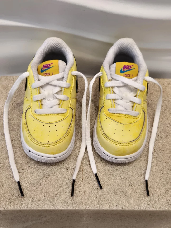 Toddler Shoe Size 7C Sneakers Nike Air Force 1 Peace Love Yellow Basketball Gift - Image 3 of 4