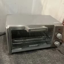 BLACK+DECKER Crisp'N Bake Air Fry 4-Slice Toaster Oven, Silver & Black, TO1787SS