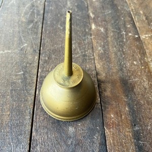 Vintage Eagle Thumb Pump Oiler