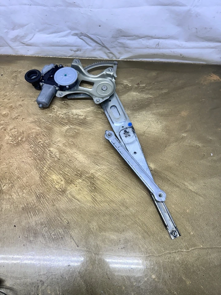Conjunto de motor regulador ventana vidrio puerta conductor Toyota Prius 2004-2015 ✅ OEM Foto 2 de 4