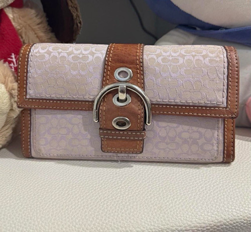 Coach SoHo Lilac Signature Logo Foldover Flap Wallet w/ Buckle Zipper