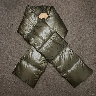Banana Republic Puffer Scarf Adult Puffer Down Padded Accessories Streetwear Y2K