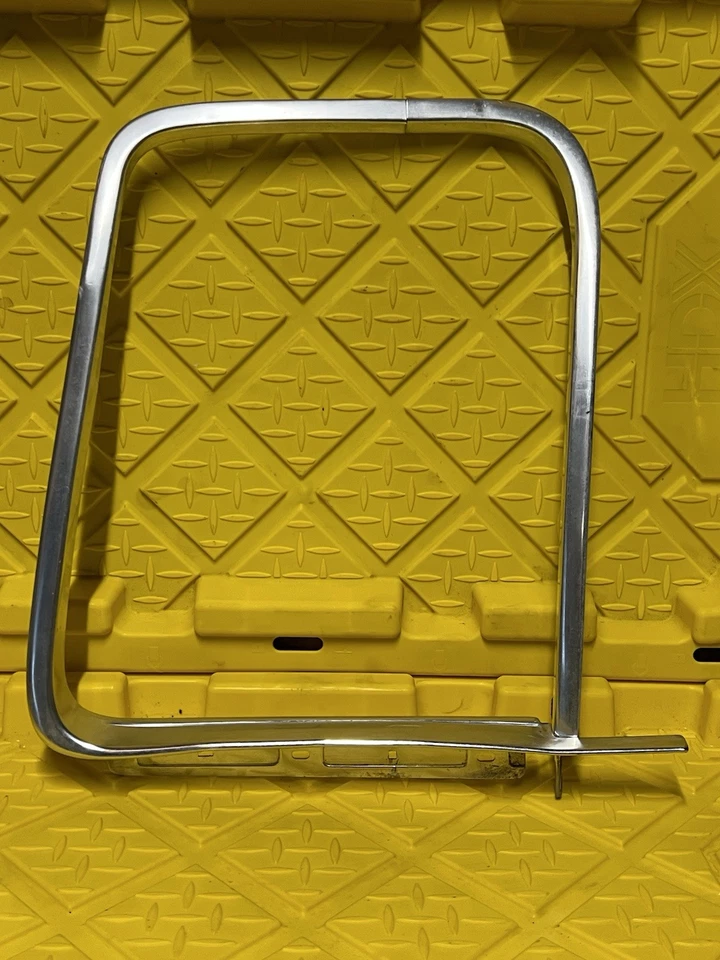 75-79 LINCOLN TOWN CAR SIDE Opera cuarto ventana cromo moldura derecha Foto 2 de 4