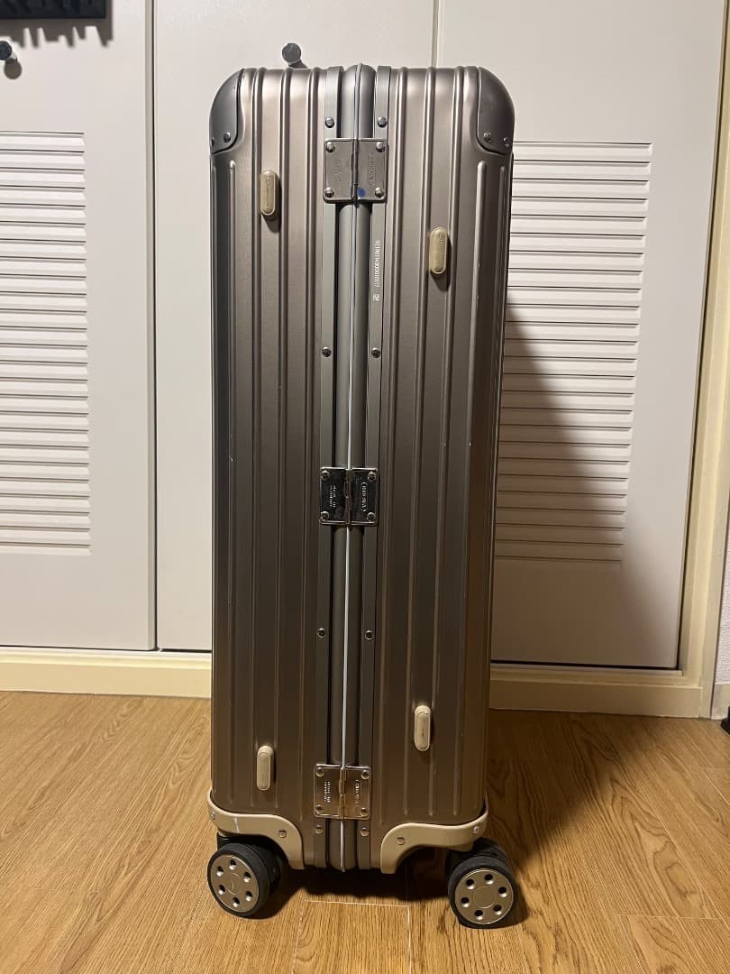Rimowa Lufthansa Private Jet MW E-Tag 85L Gold 4 wheels Carry Case