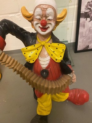   CLOWN Sammelfigur Figur mit Ziehharmonika Höhe ca. 55 cm  Gewicht ca. 5,5 kg