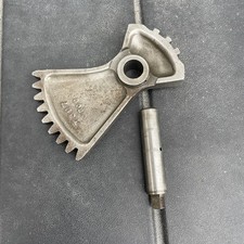 TRIUMPH VINTAGE PRE UNIT GETRIEBE QUADRANT MIT SPINDEL T397 & T399