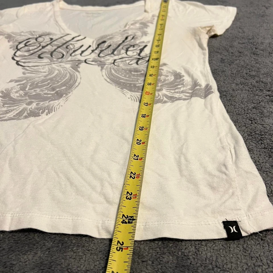 Y2k Women's Hurley Butterfly Grunge Shirt Size Large - Image 4 of 4