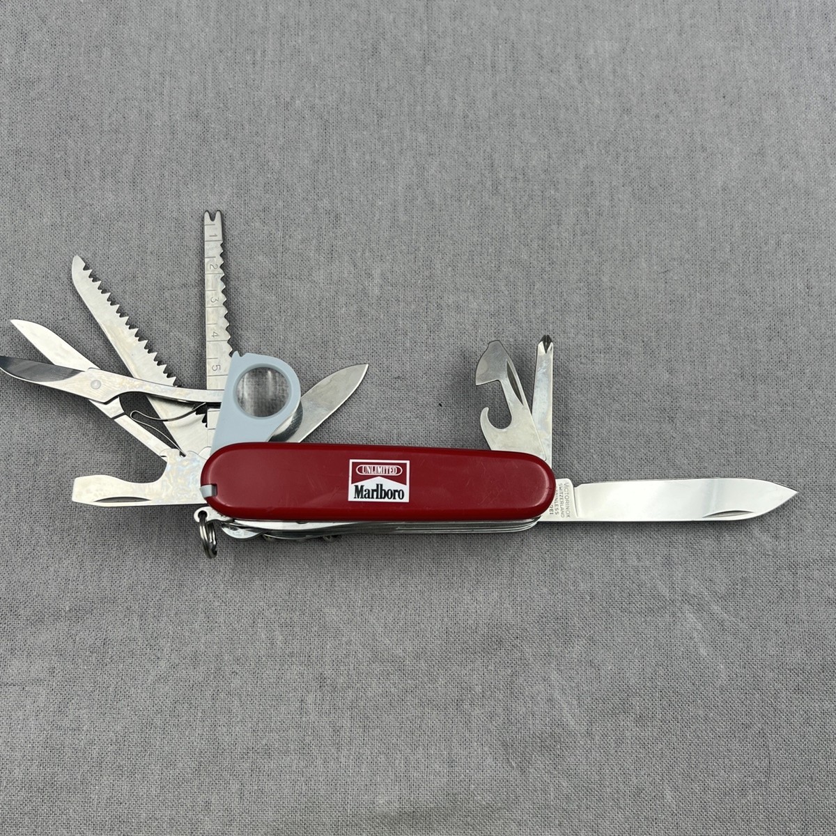 Victorinox Swiss Army Knife Outdoorsman Marlboro 91mm Red w/17