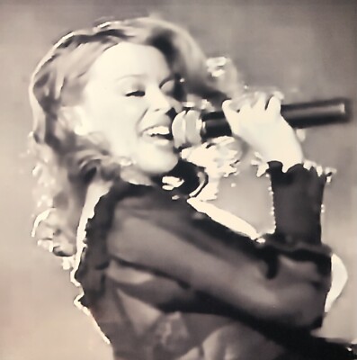 Kylie Minogue - 2001 - Berlin, Estrel - Fotograf Robert Mainz, signiert - 20 Ex.