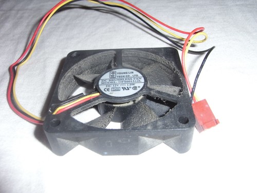 Young Lin DFS601512L Kühler Lüfter 60x60 mm Cooling PC Computer FAN 12V