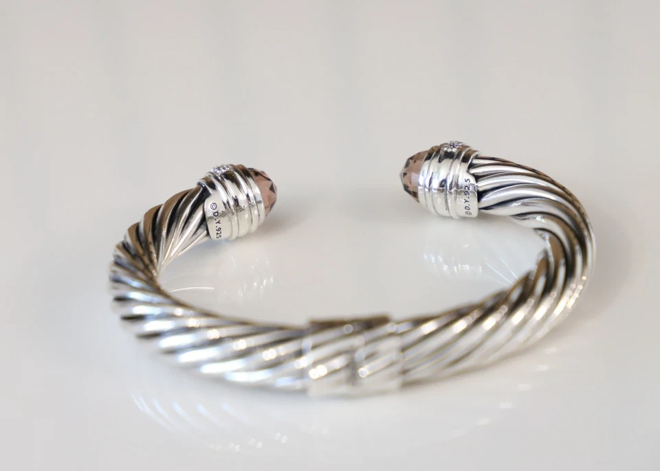 Brazalete David Yurman de plata de ley con cable de 10 mm morganita y diamantes tamaño grande Foto 4 de 4
