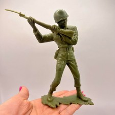 Vintage Soviet USSR Red Army Green Plastic Toy Soldier 15cm   Collectible Figure
