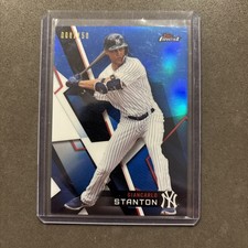 Giancarlo Stanton 2018 Topps Finest #29 Blue Refractors #/150 New York Yankees