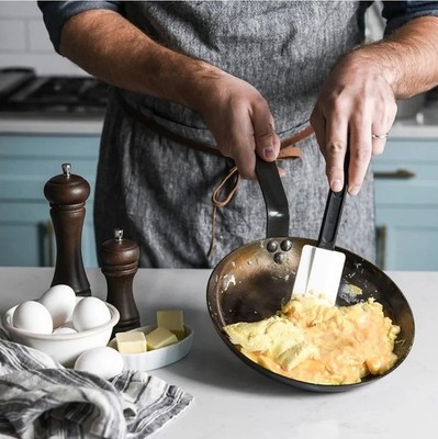 De Buyer Mineral B Carbon Steel Omelette Pan 9.5'' Ask Me About Seasoning Service