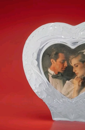 Home Beautiful "Moments" Chiseled Heart Shaped Glass Wedding Frame, WY037/566 - Picture 3 of 8