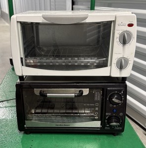 Lot Of 2 Toaster Ovens Black Hamilton Beach & White Rival Oven Not Tested