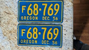 Oregon 1956 Farm License Plate Pair Excellent Condition