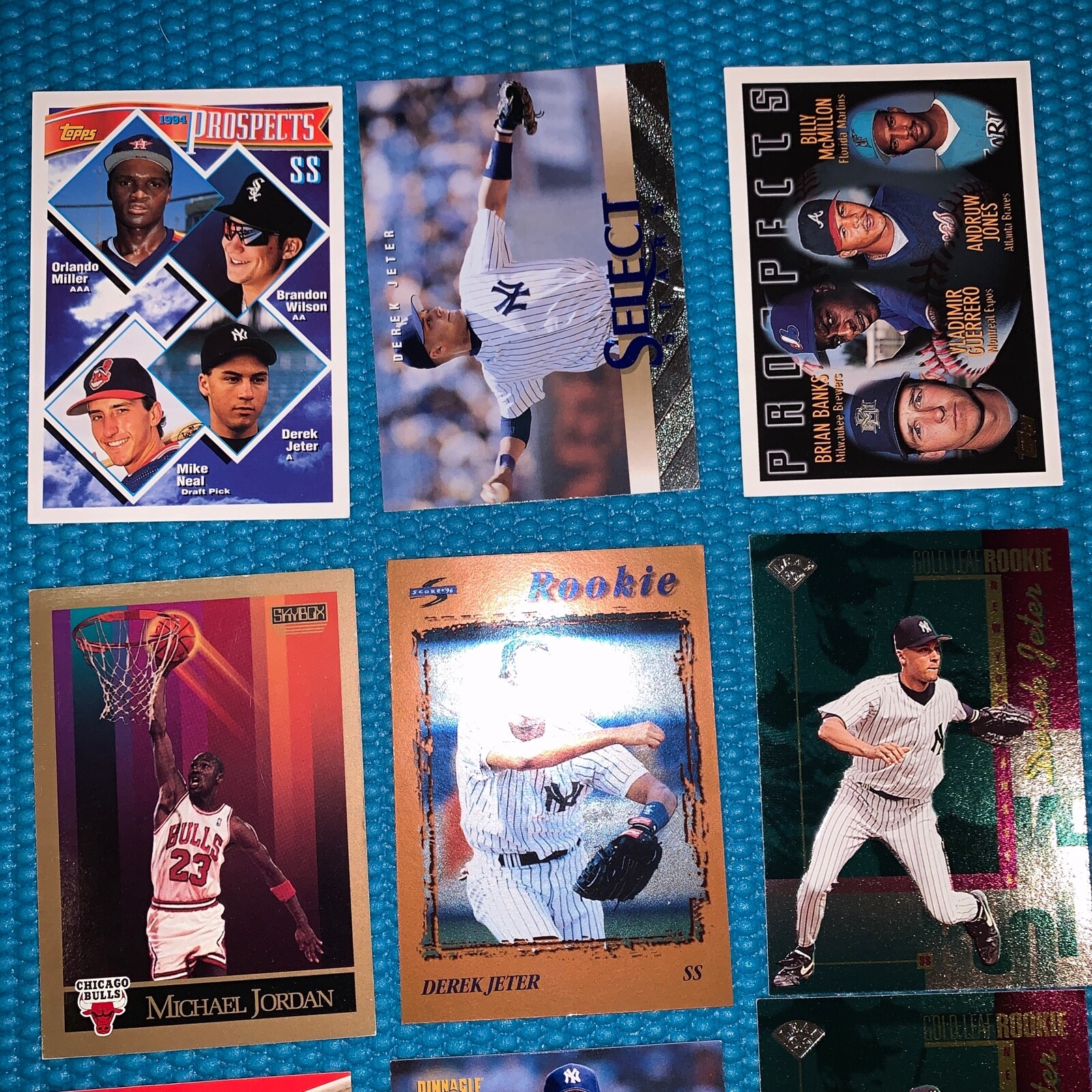 Lot of (15) Upper Deck, Topps, Pinnacle Baseball, Basketball Cards