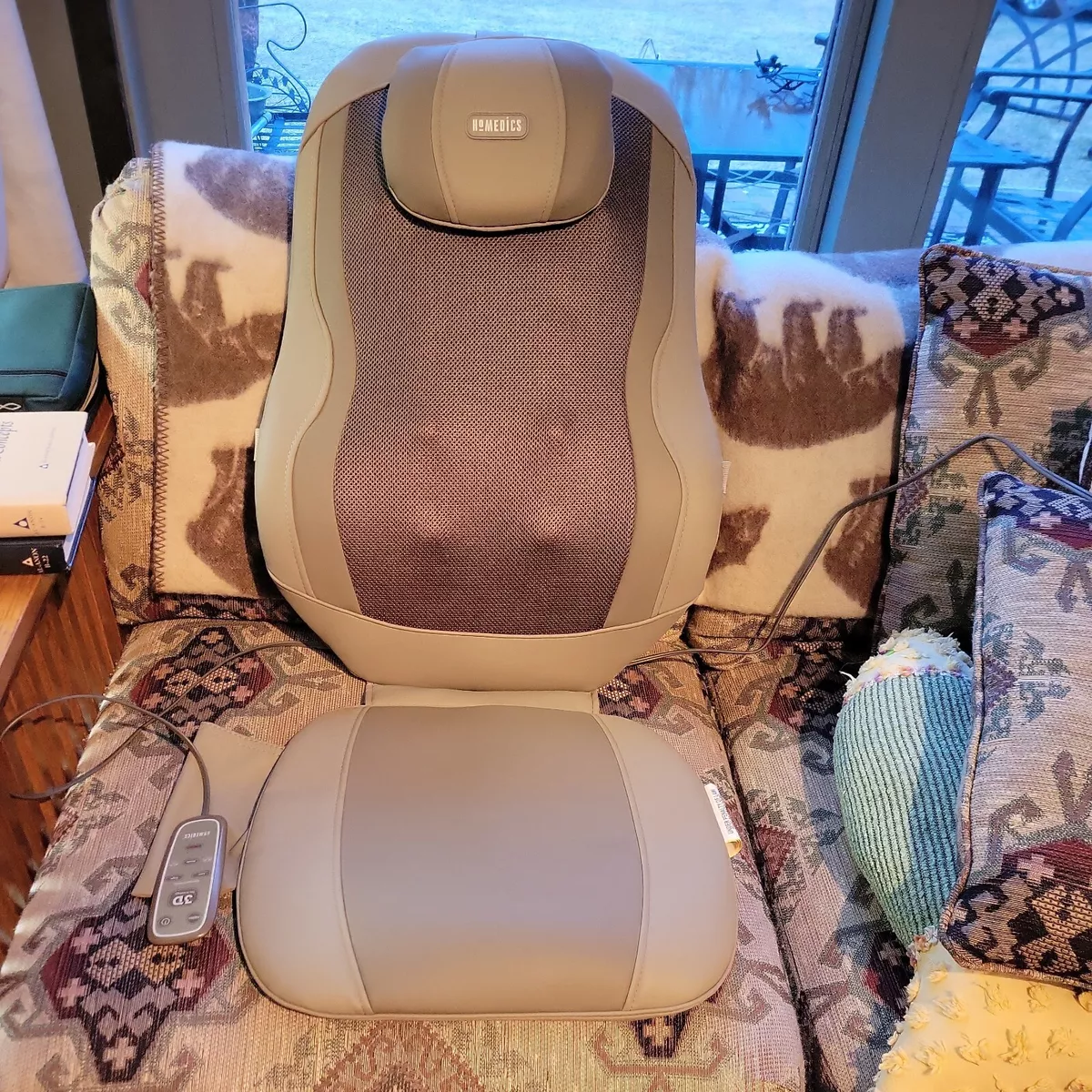 Homedics triple shiatsu pro 3d kneading massage cushion with heat cheap