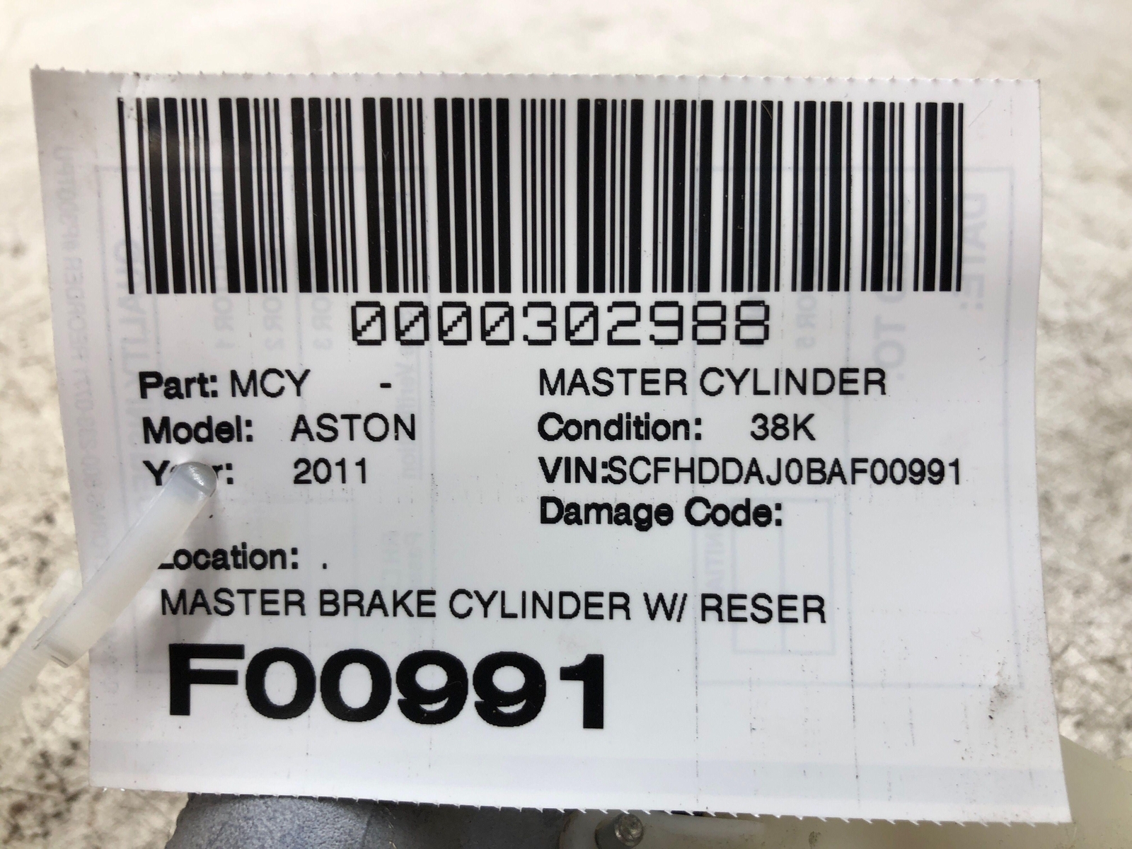 ASTON MARTIN RAPIDE MASTER BRAKE CYLINDER W/ RESERVOIR OEM