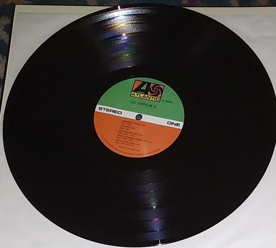 LED ZEPPELIN III / LED ZEPPELIN 2014 ATLANTIC LP R1 535341 RE 180g Vinyl - Image 4 of 4