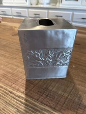Metallic Tissue Box Cover With Design On Side
