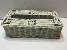 VTG Wicker Rattan White Tissue Box Cover Farmhouse Cottage Granny Core 10 x 5.5