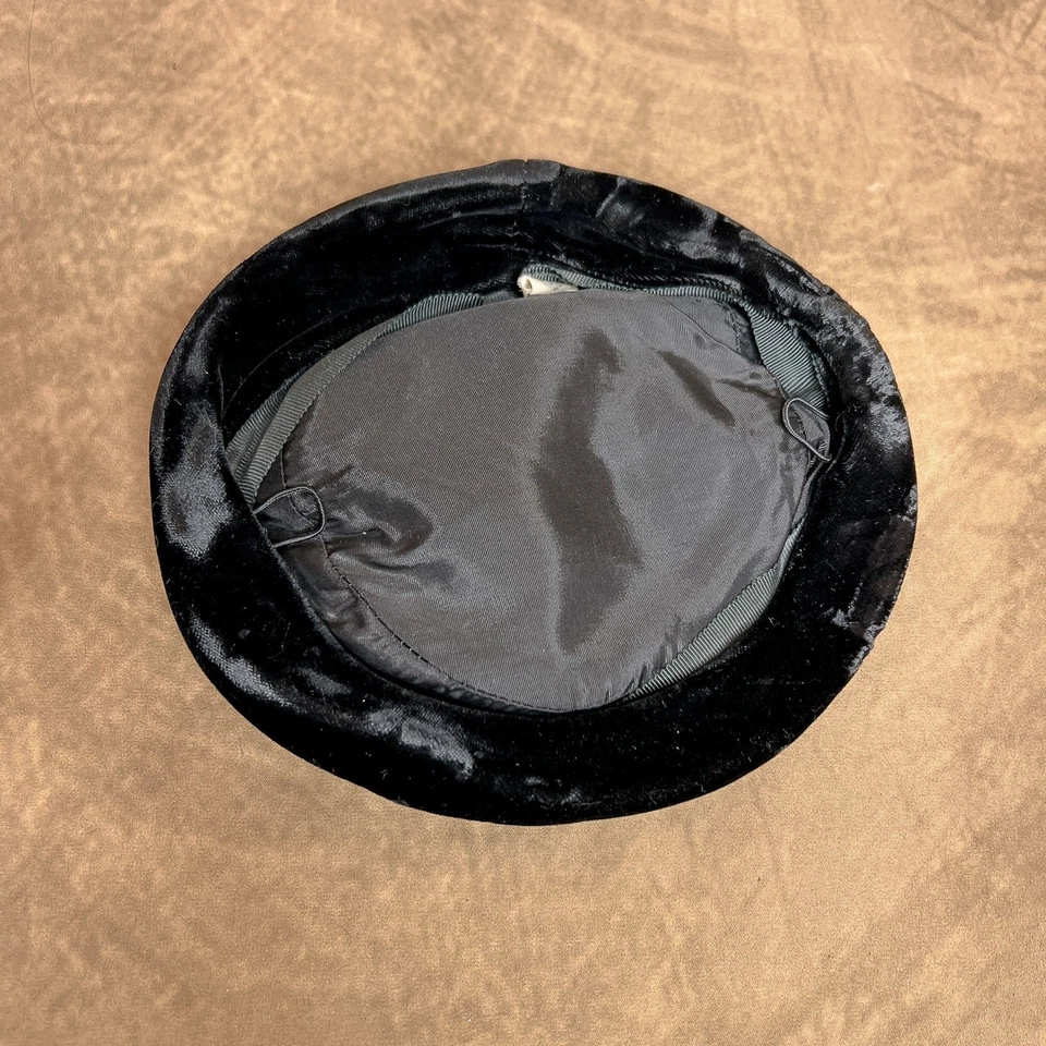 Gorra de terciopelo de colección años 40 United Hatters Millinery Workers International Union Foto 3 de 4