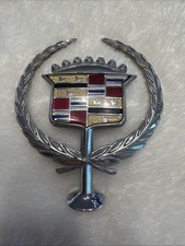 Cadillac Chrome Hood Ornament 1980s Wreath Crest Emblem Collectable