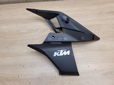 KTM 1290 SUPERDUKE Fuel Tank Spoiler Right  61608051000EBA / 61608026000 
