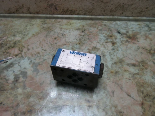 VICKERS SOLENOID VALVE DGMPC 3 ABK BAK 21  DGMPC3ABKBAK21 
