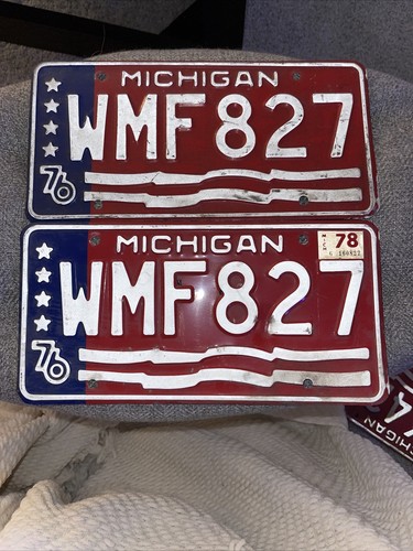 2 Vintage 1976 Michigan Red Blue 4 Star American Flag License Plates WMF 827 - Picture 2 of 2