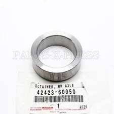 GENUINE OEM TOYOTA TACOMA 4RUNNER LEXUS REAR AXLE BEARING  RETAINER  42423-60050