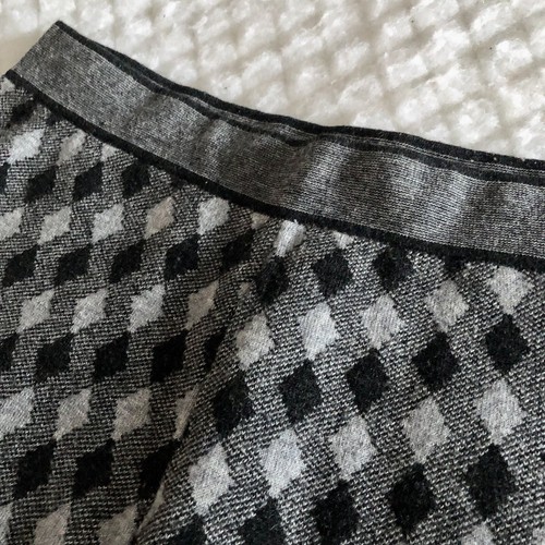 Retro Olympics 2008 Beijing Leggings Women’s M Sweater Knit Black Gray Geometric - Picture 3 of 11