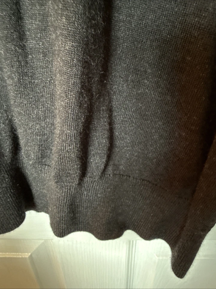 Orvis Sweater Mens Charcoal L 50”x31”   Half Zip Pullover 100% Merino Wool - Image 4 of 4