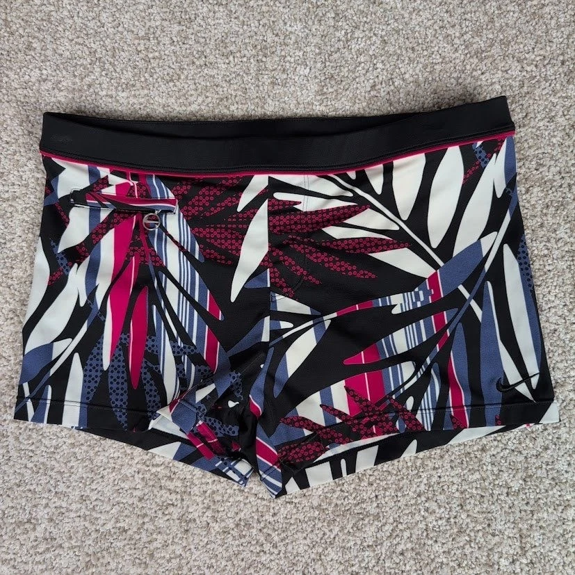 Nike Natación Para Mujer L Grande Estampado Floral Traje de Baño Board Shorts Bolsillo Lateral con Cremallera Foto 2 de 4