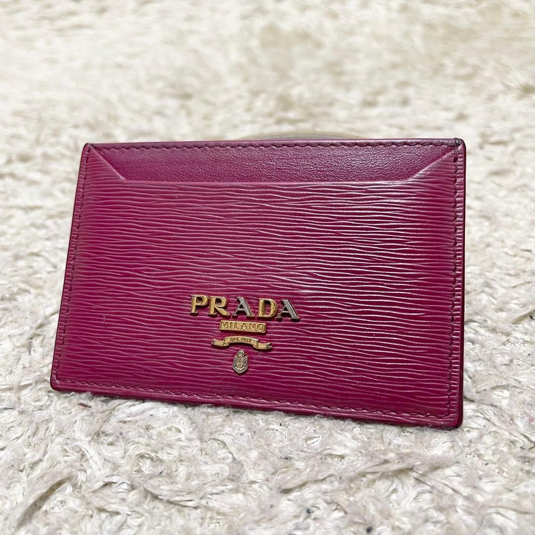 Prada Vitello Move Leather Card Case Pink Women’s Business Card Passholder