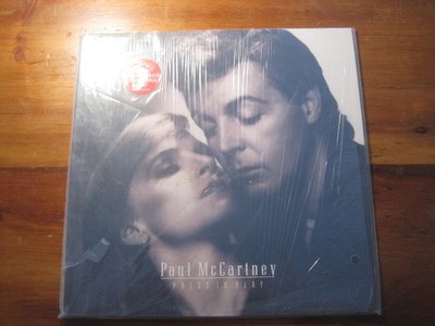 PAUL McCARTNEY PRESS TO PLAY NM 0RIG  VINYL LP IN SHRINK W/ STICKER .