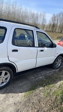 Porte arrière et accessoires Suzuki IGNIS