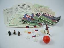 Subbuteo West Ham Corner Kicker Commentators Photographer Flags Ball & Leaflet