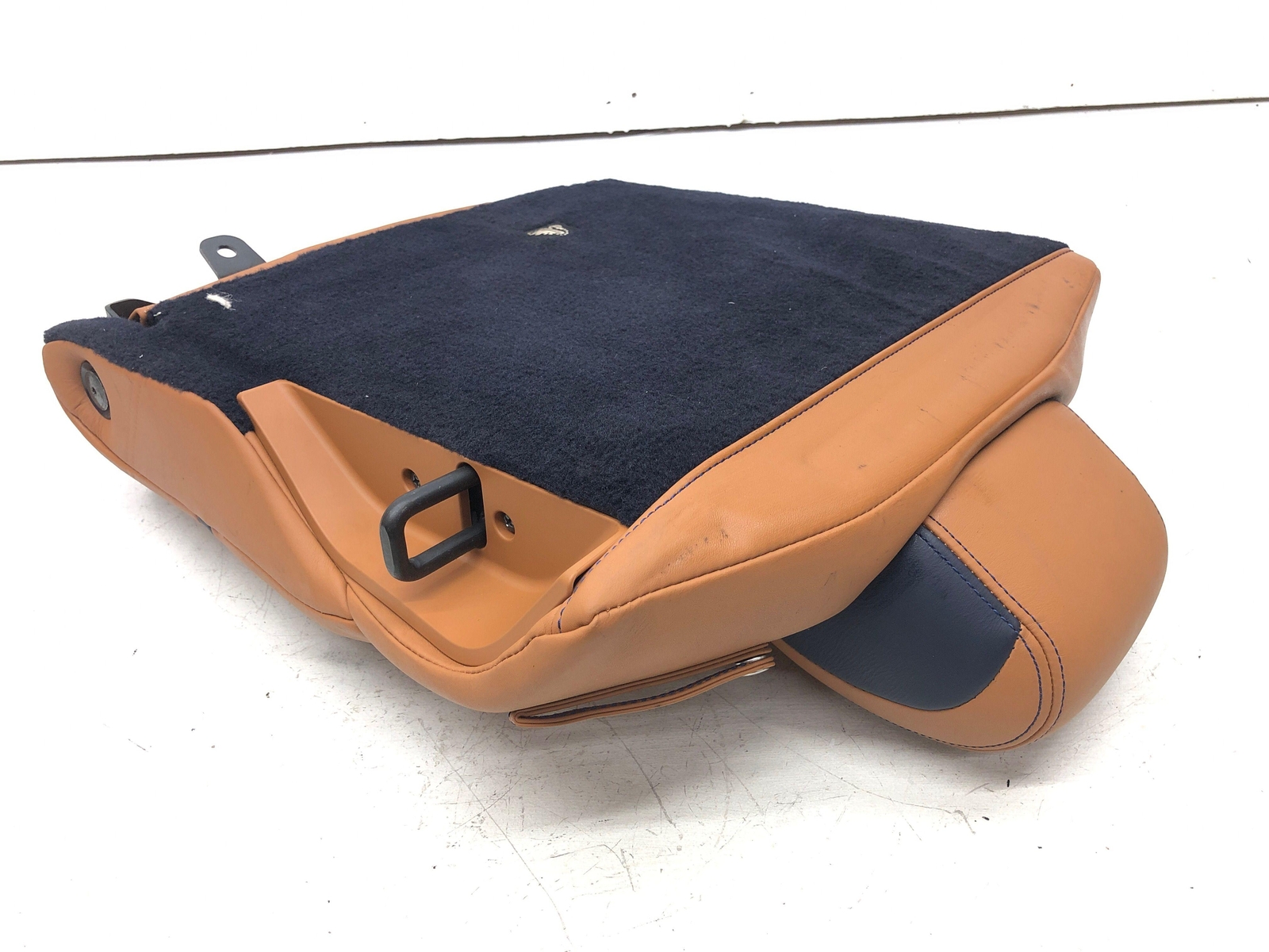 2017-2020 FERRARI GTC4LUSSO RIGHT REAR UPPER SEAT CUSHION STD CUOIO 87276300 OEM