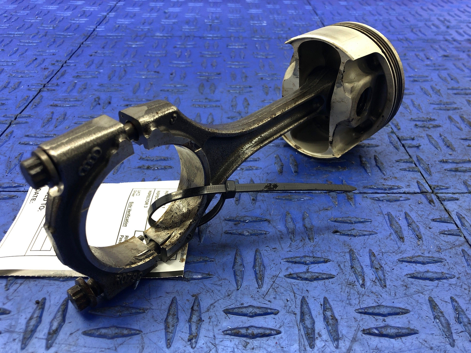 2011-2015 AUDI R8 4.2L ENGINE PISTON W/CONNECTING ROD 079107066CT OEM 2012 2013