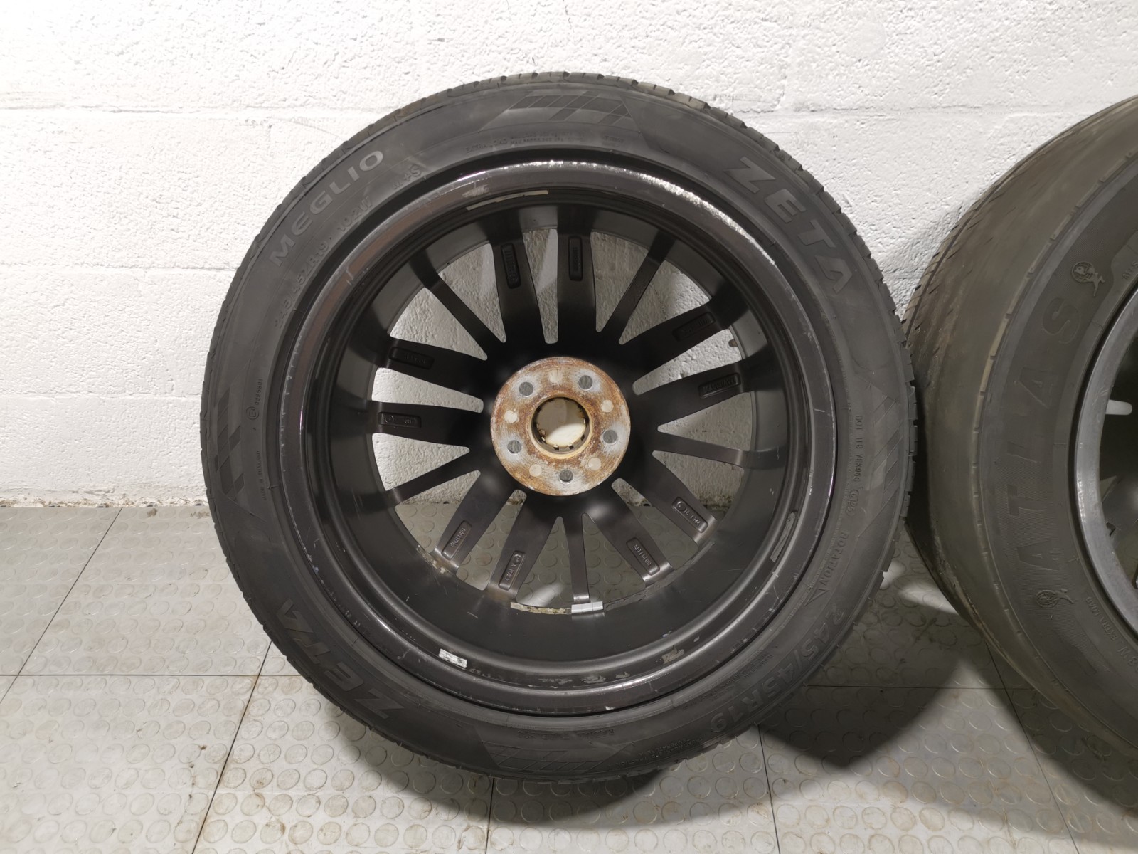 Maserati Ghibli 2019 FRONT Wheel