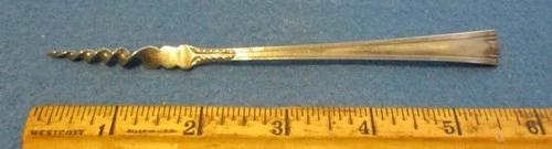 Lunt Sterling Silver  American Directoire ,  Butter Pick 6 1/8" , 16 gr