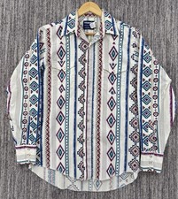 VTG Men s Wrangler Aztec Brushpopper Pearl Snap Long Tail Shirt 15.5 Fits Medium